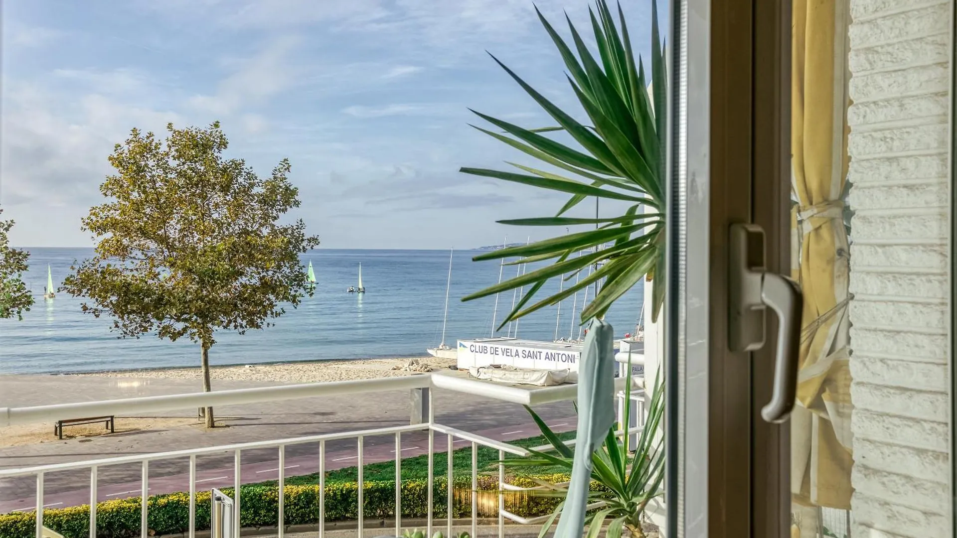 Carrer Del Mar Apartment Palamos Spain